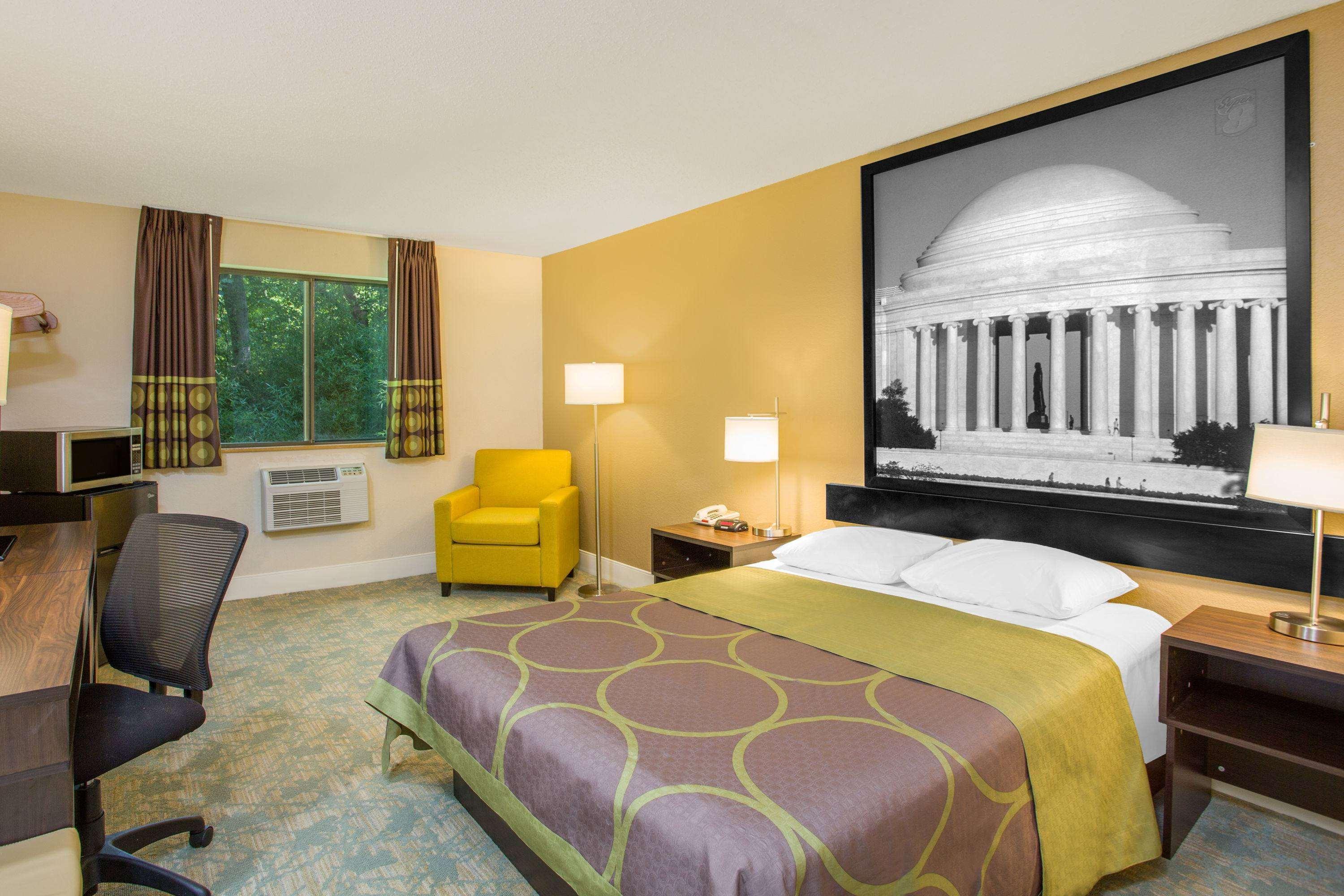 Super 8 By Wyndham Waldorf Motel Luaran gambar